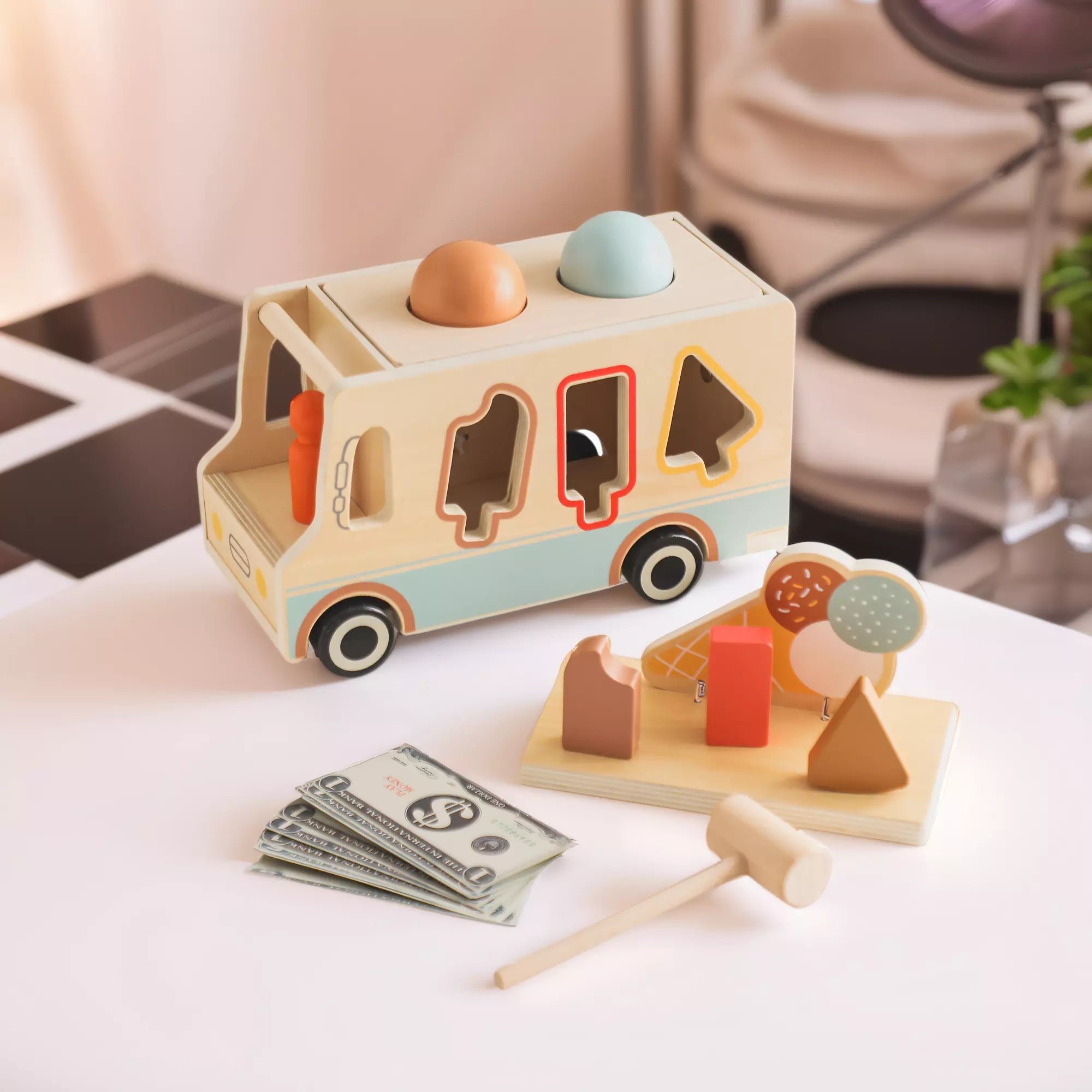 waldorf-montessori-Realistic_Role-Playing_Toy_Set_for_Kids_2-2